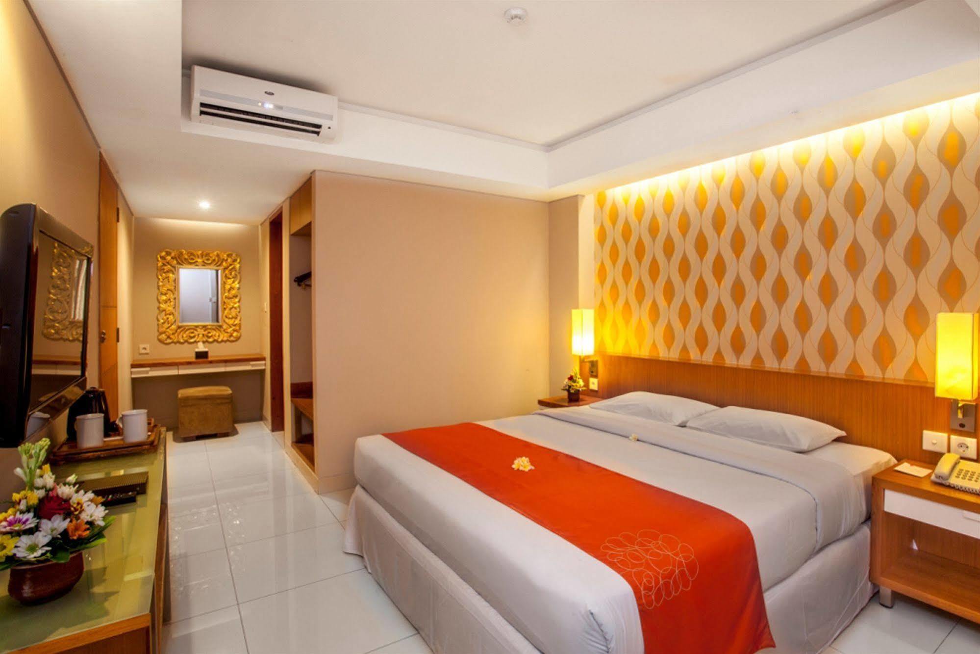 โรงแรมอธิ ชายา ซันเซ็ต โรด กูตา ภายนอก รูปภาพ